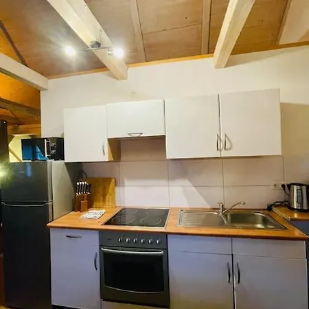Zauberhaftes Vierbett-apartment Nahe Magdeburg * Barleben